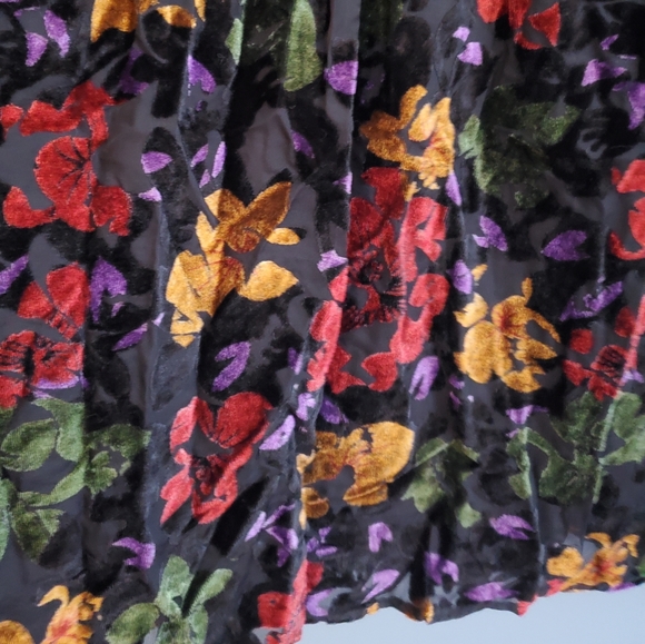 Modoth Black Velvet Burnout Floral Skirt Sz. M - Picture 3 of 4